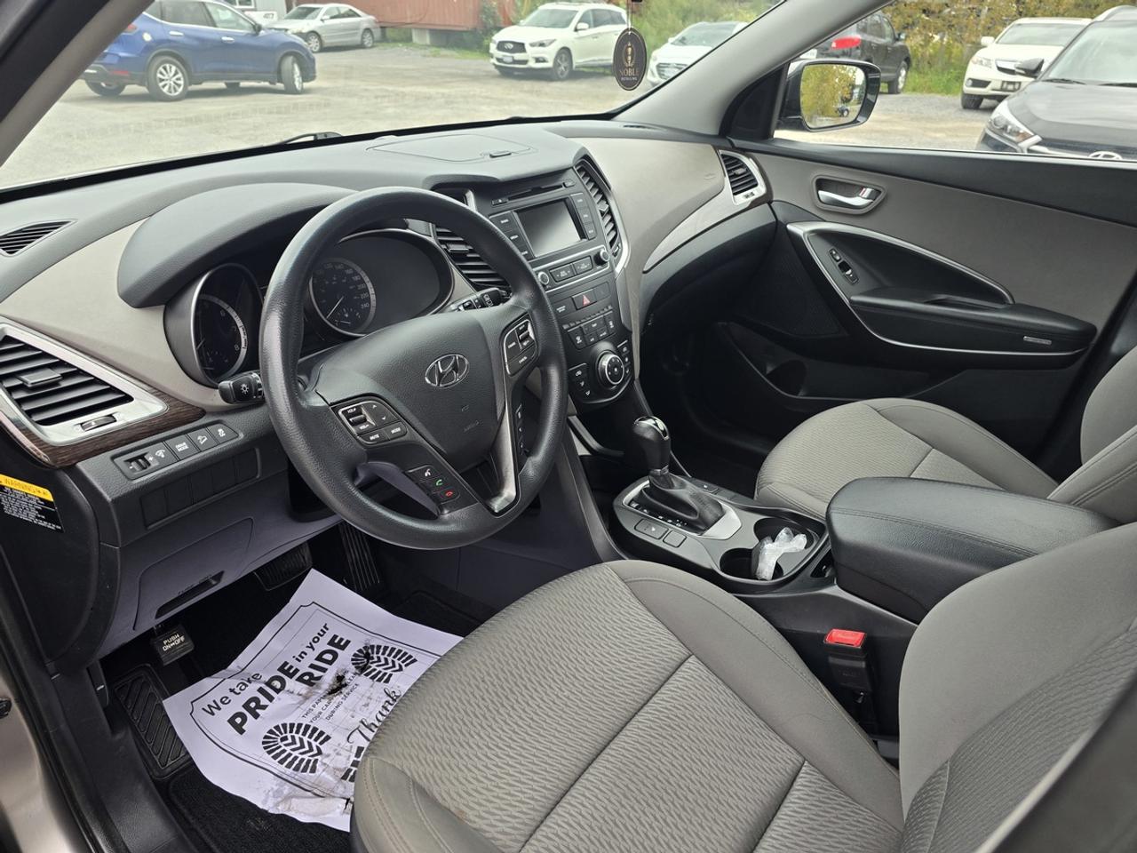 2017 Hyundai Santa Fe Sport Premium Photo