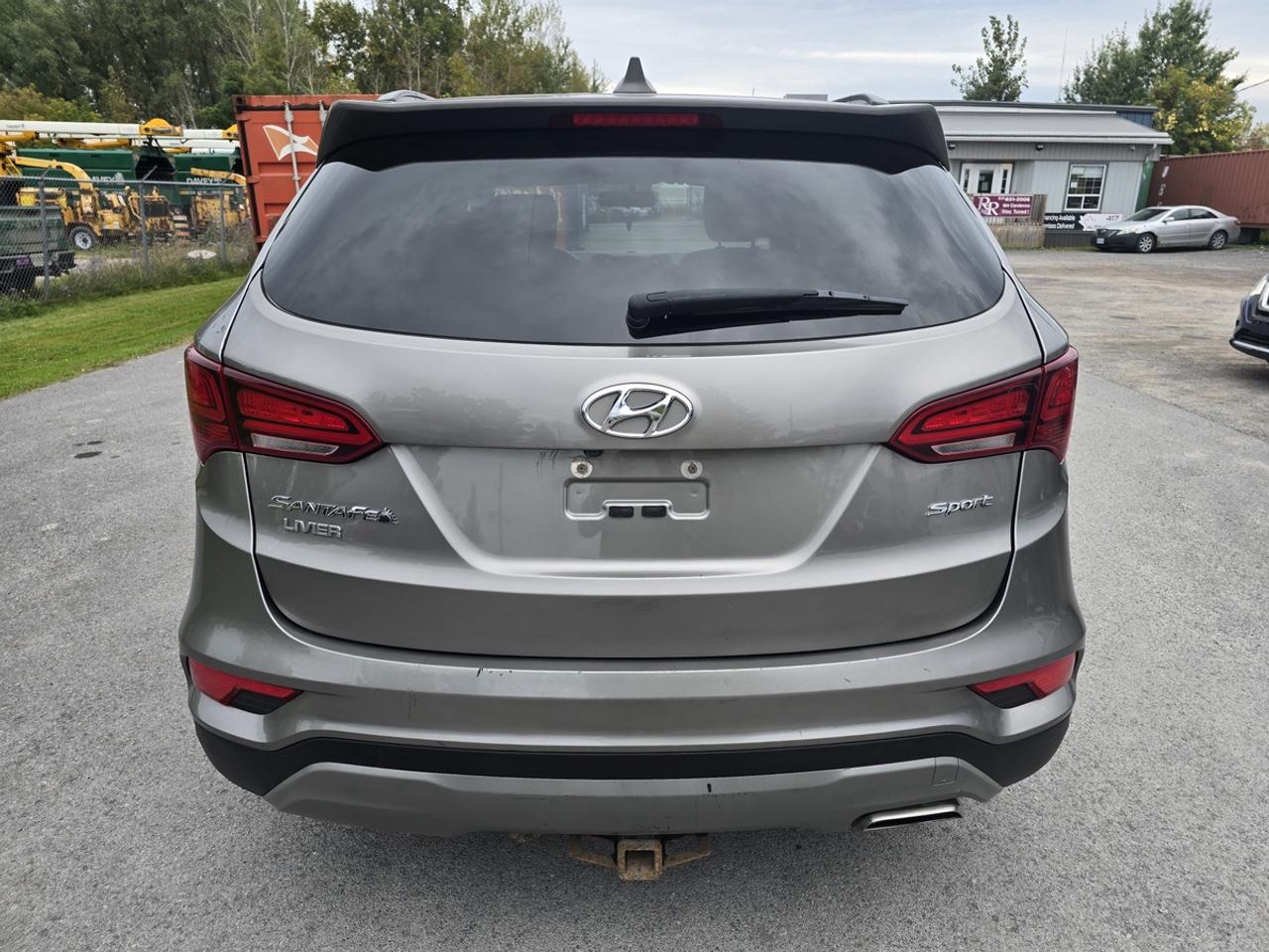 2017 Hyundai Santa Fe Sport Premium Photo