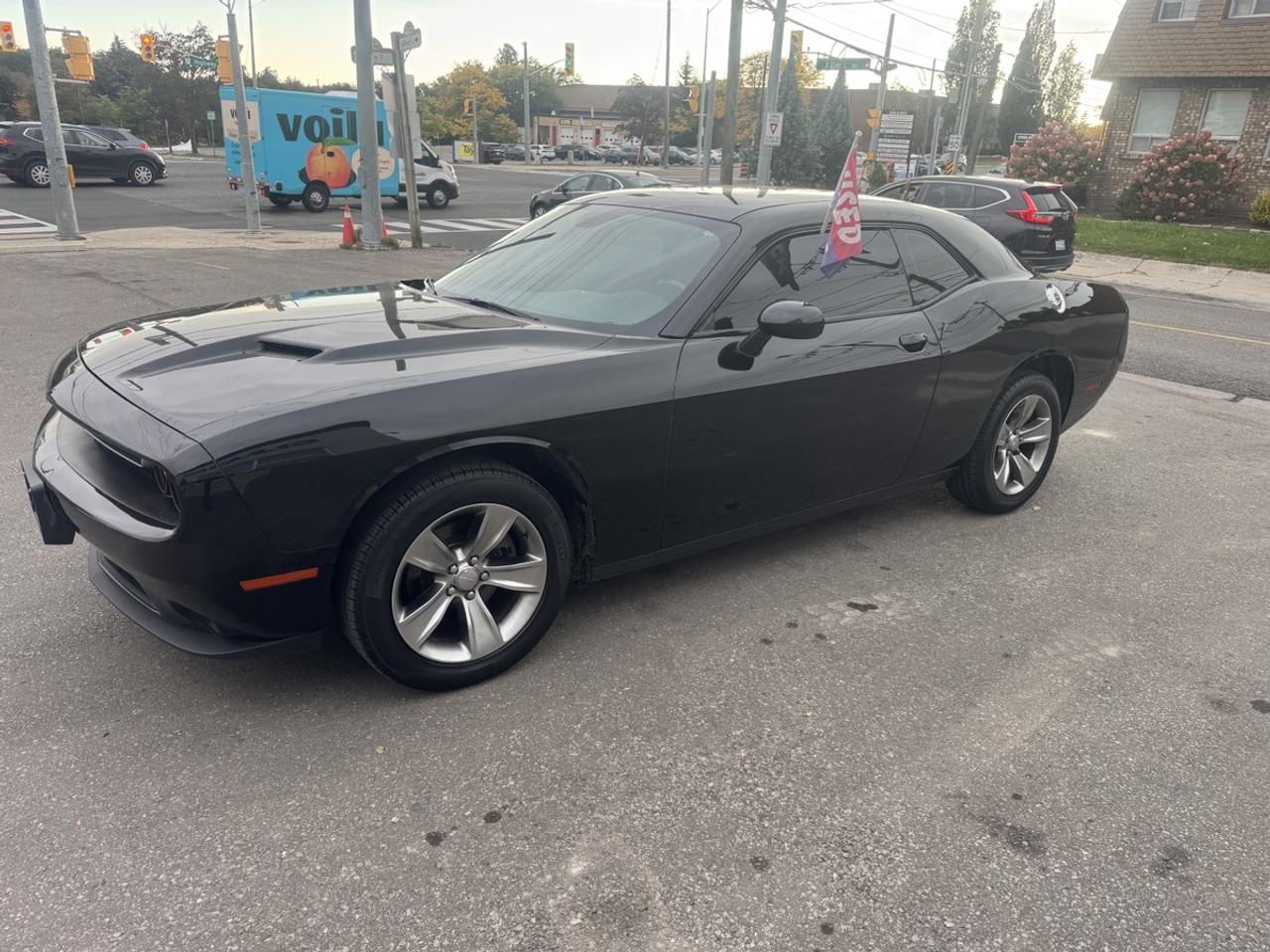 2016 Dodge Challenger SXT Photo
