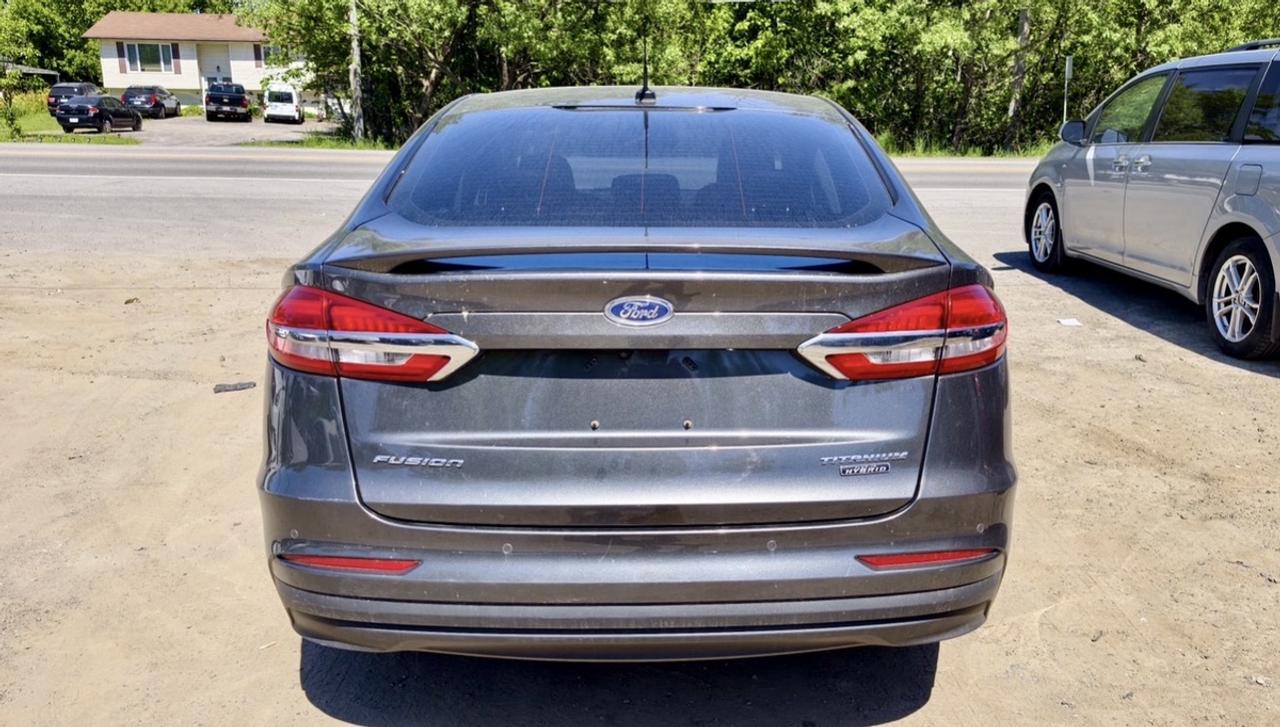 2020 Ford Fusion Titanium Energi Photo