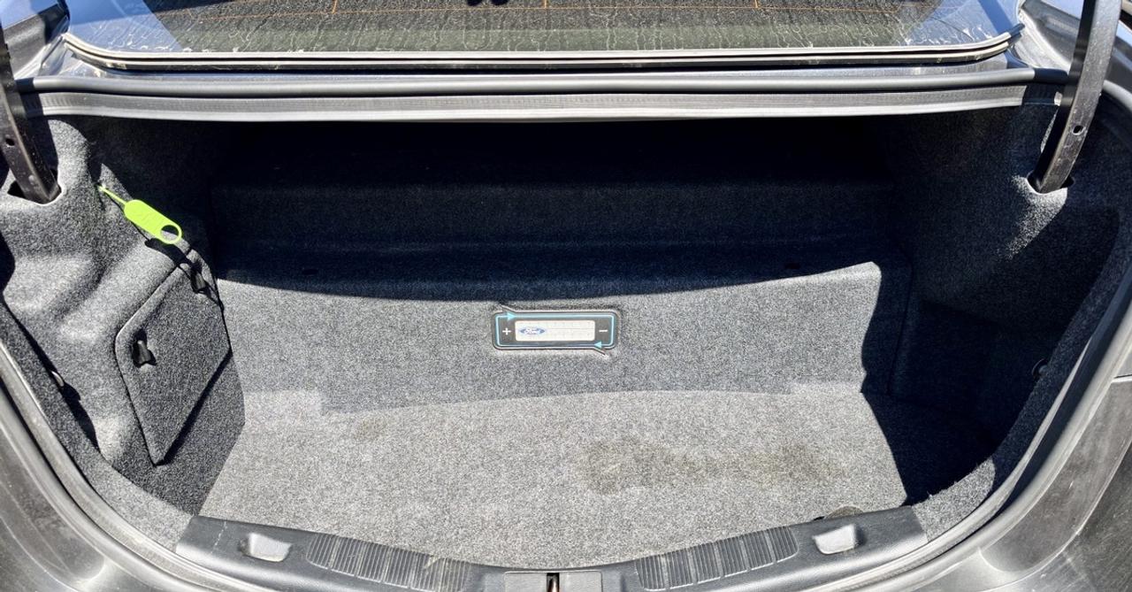 2020 Ford Fusion Titanium Energi Photo