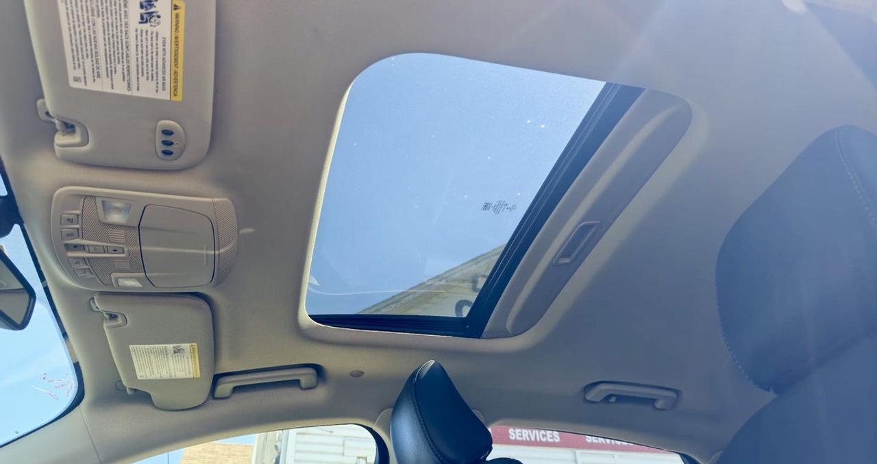 2020 Ford Fusion Titanium Energi Photo