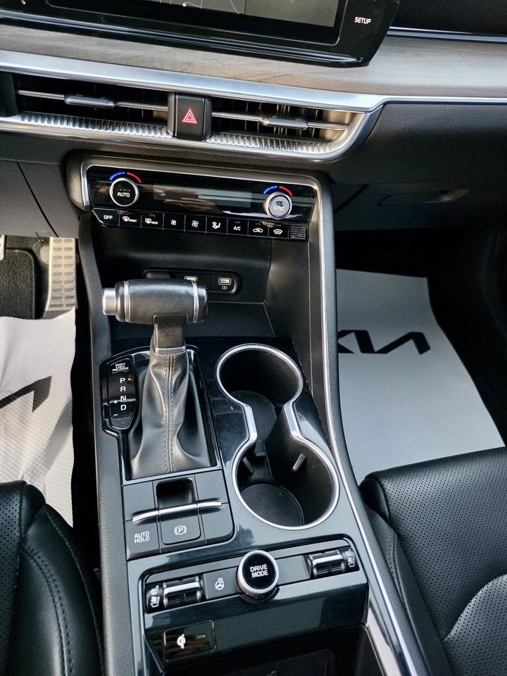 2022 Kia K5 GT-Line Photo