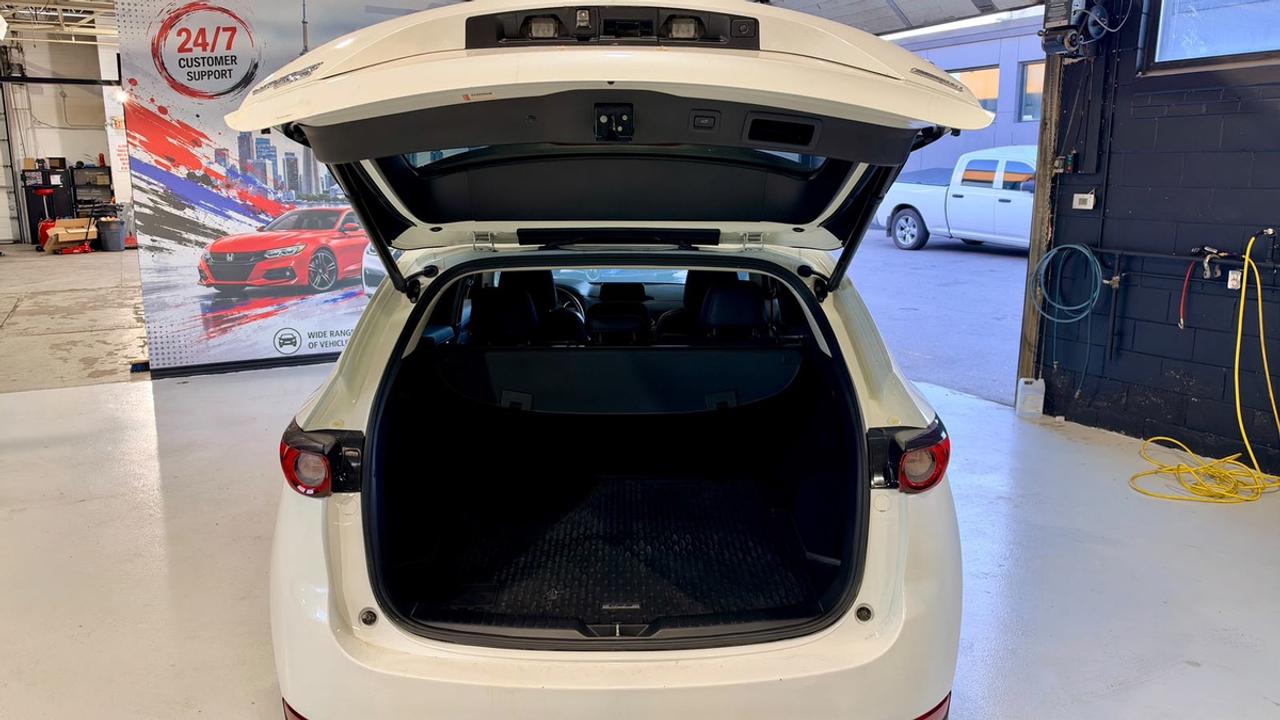 2017 Mazda CX-5 GT Photo