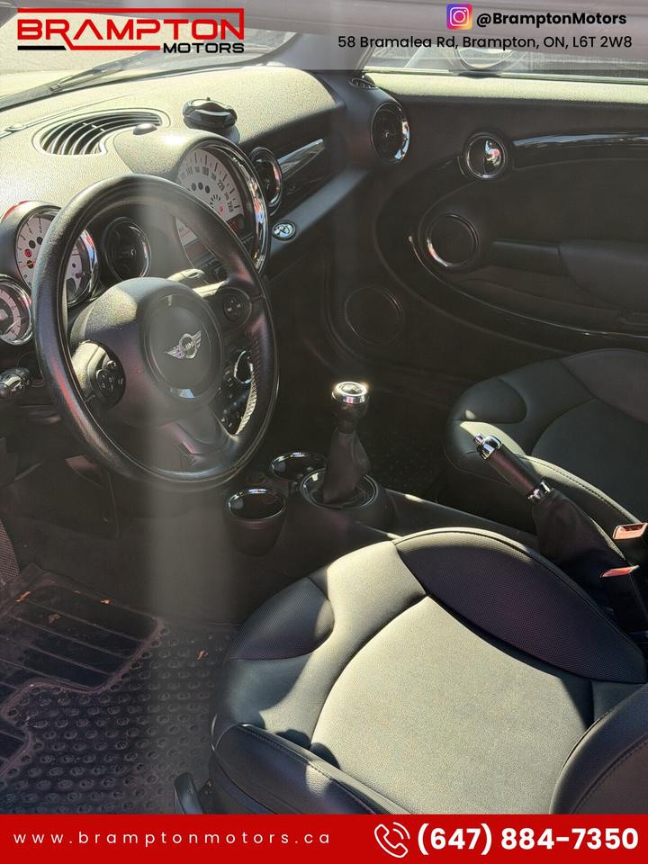2011 MINI Cooper Base Photo