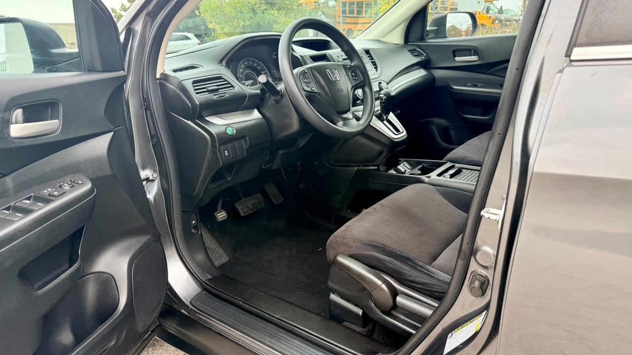 2013 Honda CR-V LX Photo
