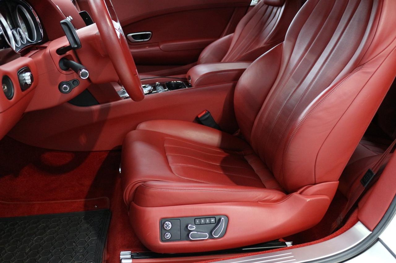2013 Bentley Continental GT V8 AWD - CLEAN CARFAX RARE RED INTERIOR Photo