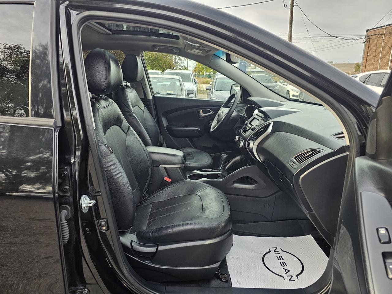 2013 Hyundai Tucson LIMITED AWD | 1 OWNER | ACCIDENT FREE | CERTIFIED Photo