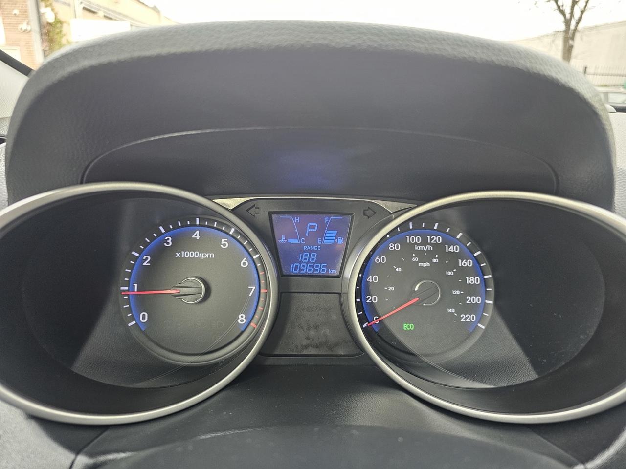 2013 Hyundai Tucson LIMITED AWD | 1 OWNER | ACCIDENT FREE | CERTIFIED Photo