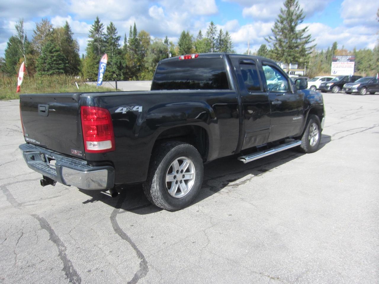 2010 GMC Sierra 1500 SLE Photo4