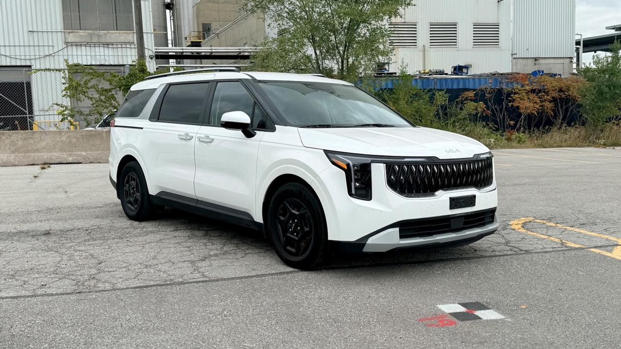 2025 Kia Carnival LXS Photo