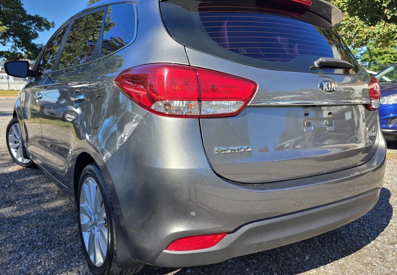 2014 Kia Rondo EX Photo