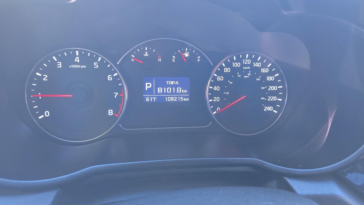 2014 Kia Rondo EX Photo