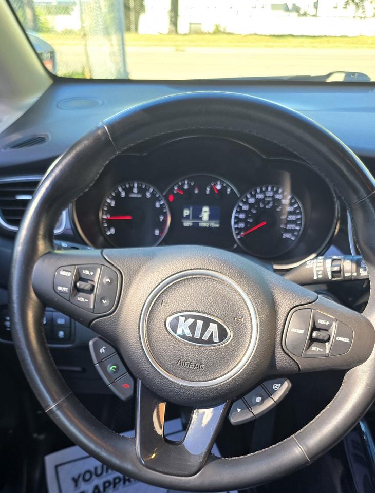 2014 Kia Rondo EX Photo