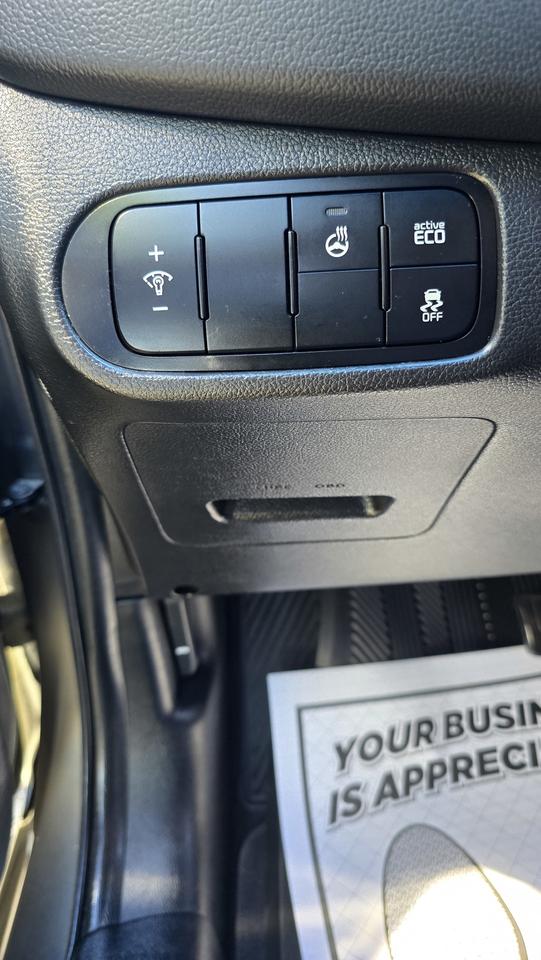 2014 Kia Rondo EX Photo