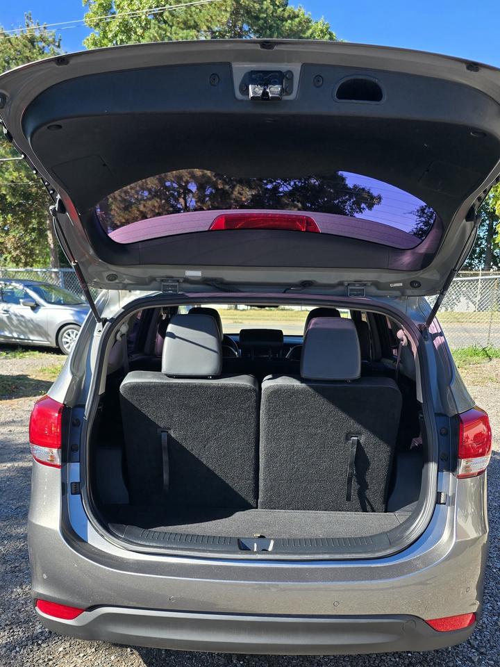 2014 Kia Rondo EX Photo