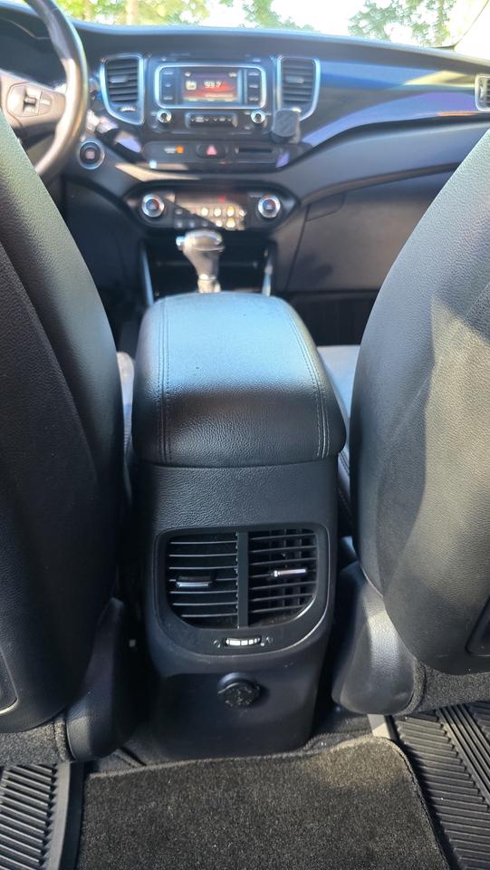2014 Kia Rondo EX Photo