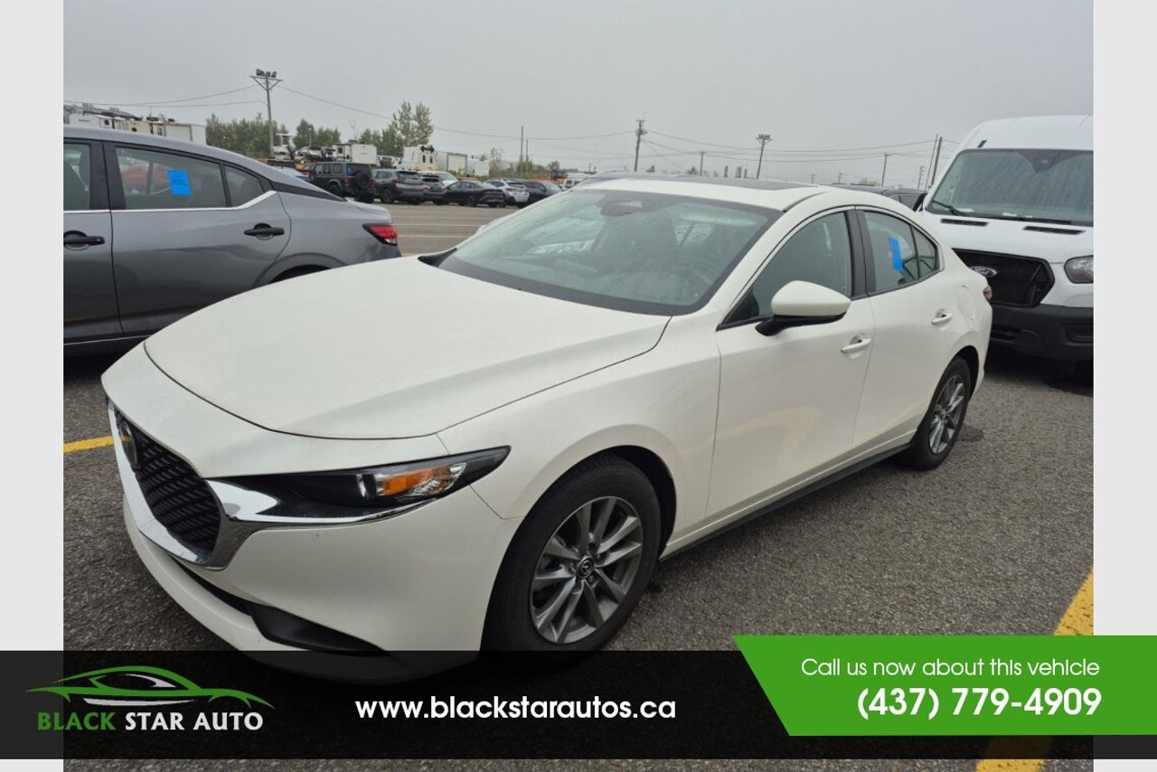 2024 Mazda MAZDA3  Photo0