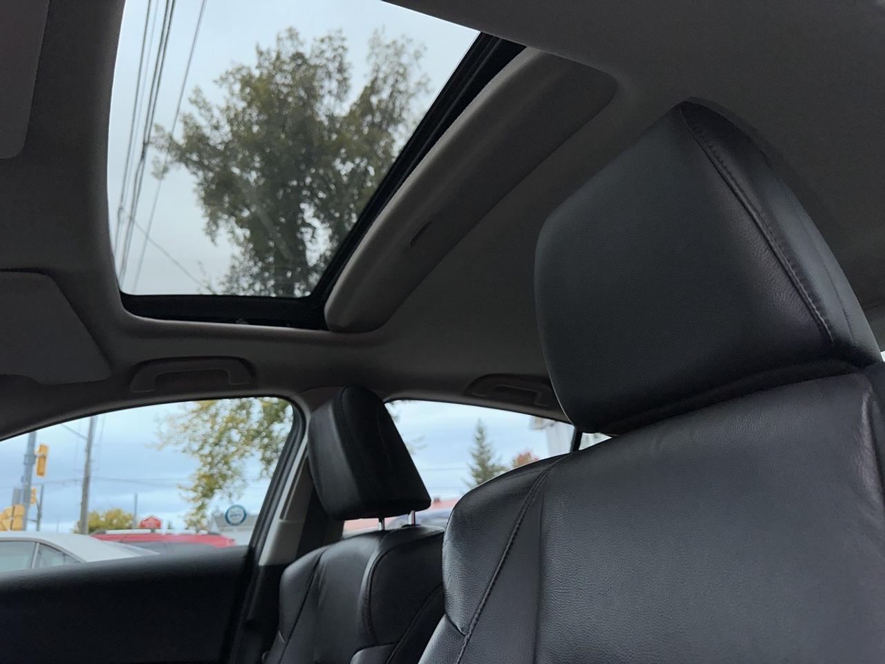 2014 Acura ILX PREMIUM Photo