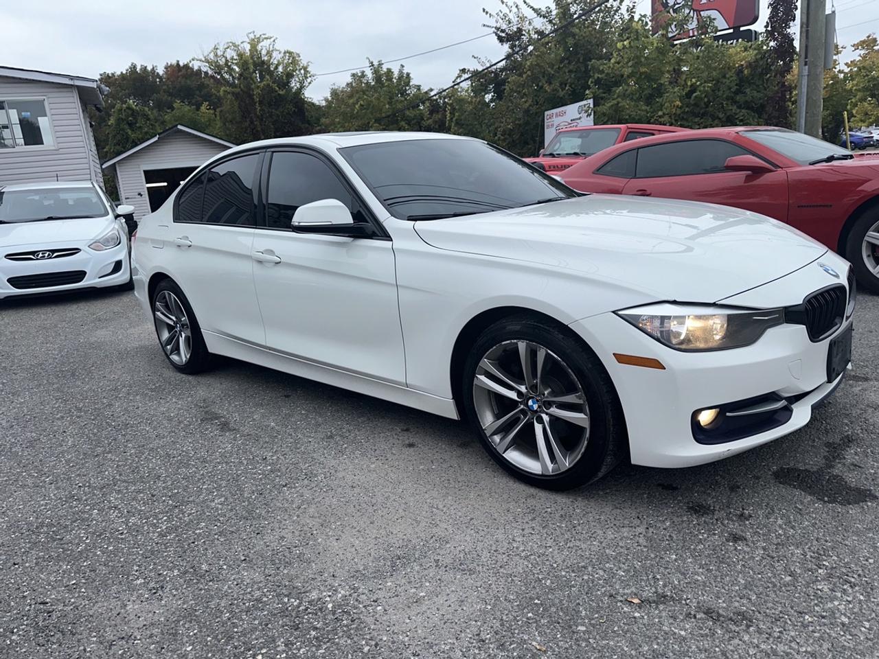 2014 BMW 3 Series 320i xDrive Photo