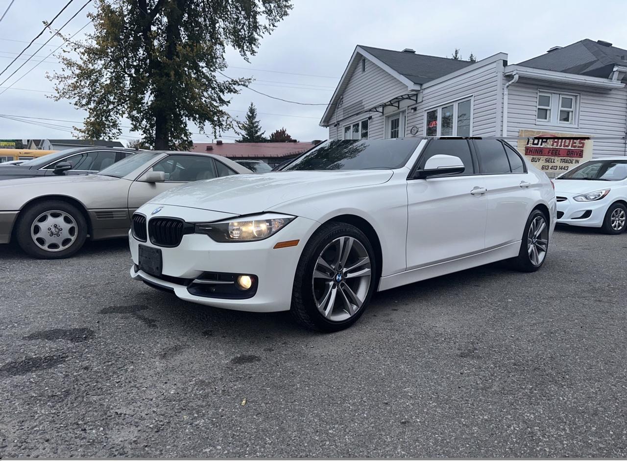 2014 BMW 3 Series 320i xDrive Photo