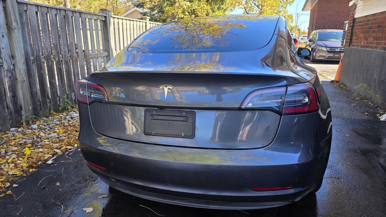 2022 Tesla Model 3 STANDARD RANGE PLUS Photo