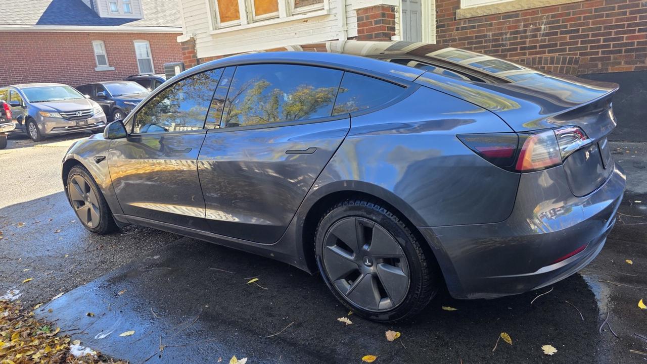 2022 Tesla Model 3 STANDARD RANGE PLUS Photo