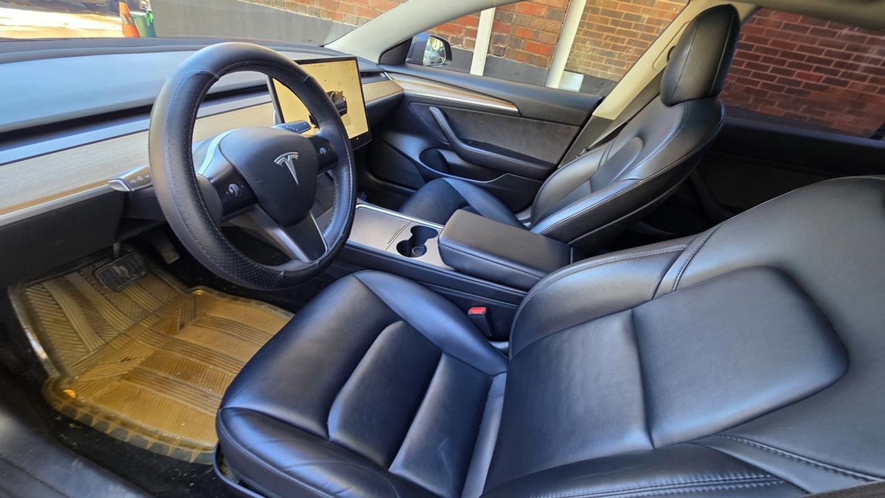 2022 Tesla Model 3 STANDARD RANGE PLUS Photo