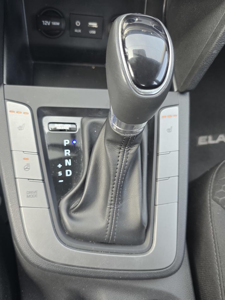 2020 Hyundai Elantra Preferred Photo