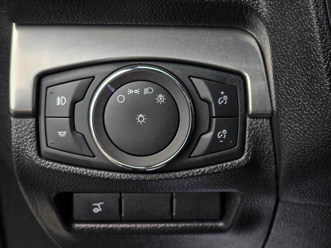 2019 Ford Explorer XLT 7-Passenger | Clean Carfax! Photo