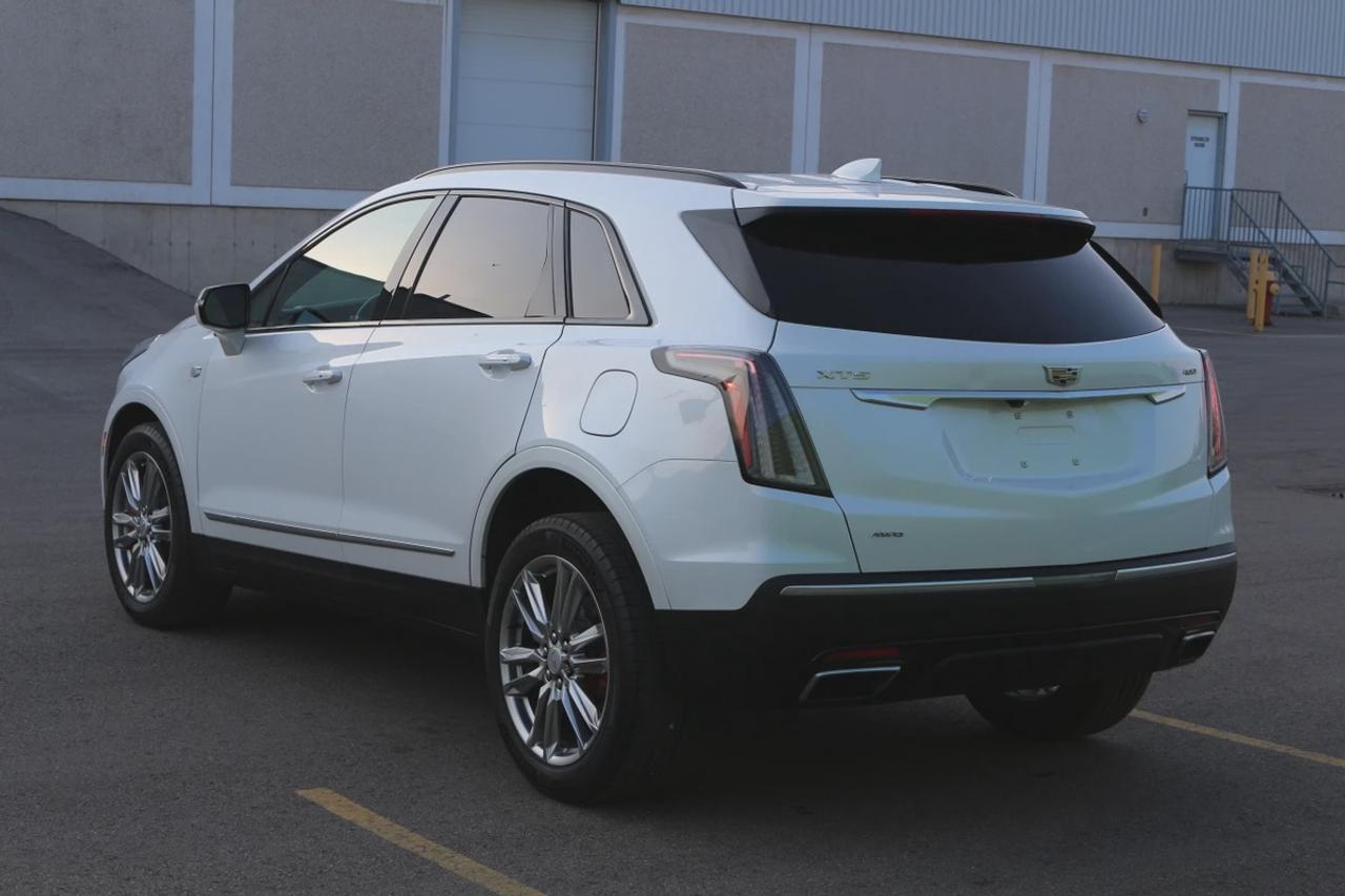 2023 Cadillac XT5 Sport Photo4
