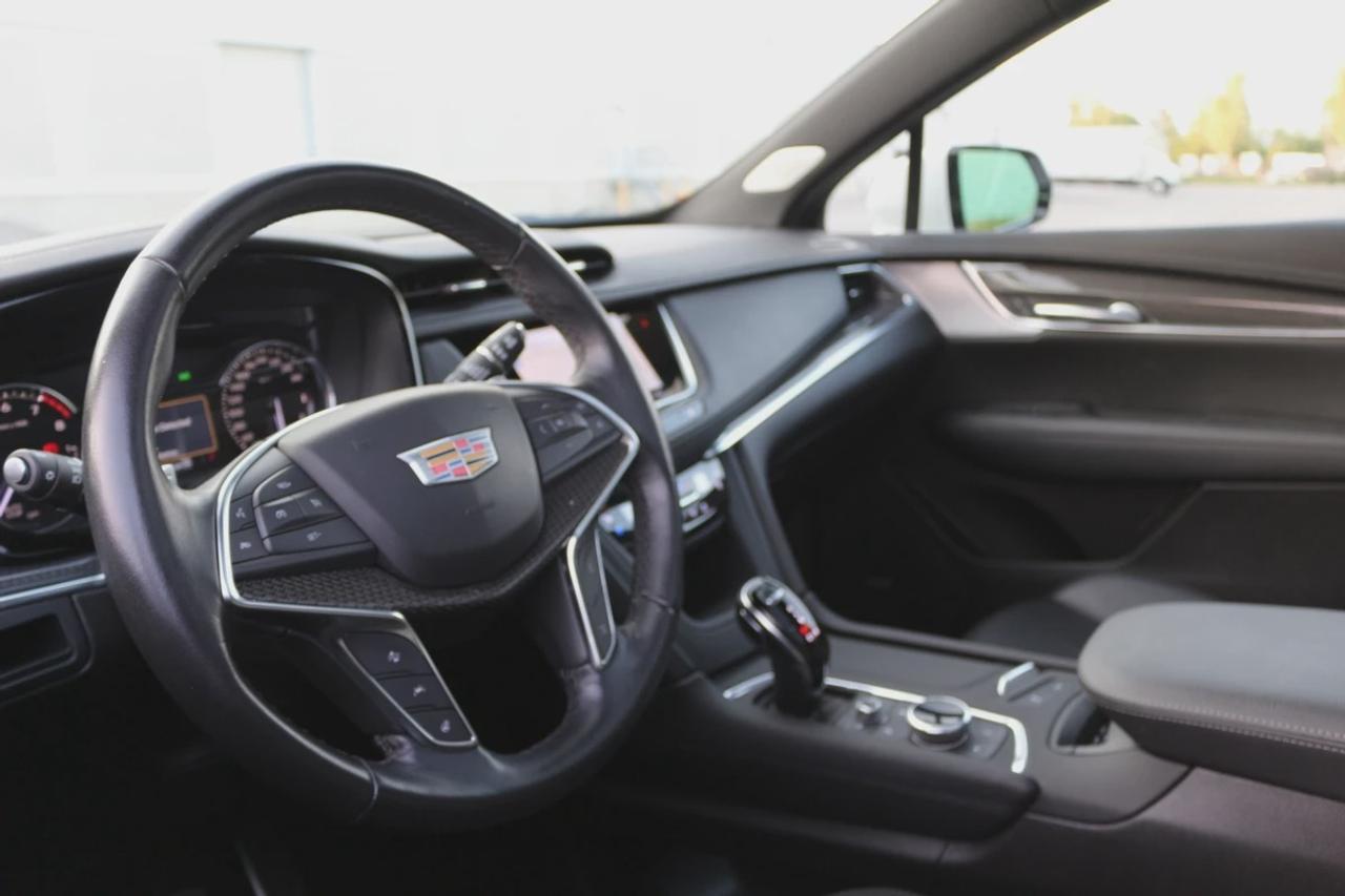 2023 Cadillac XT5 Sport Photo