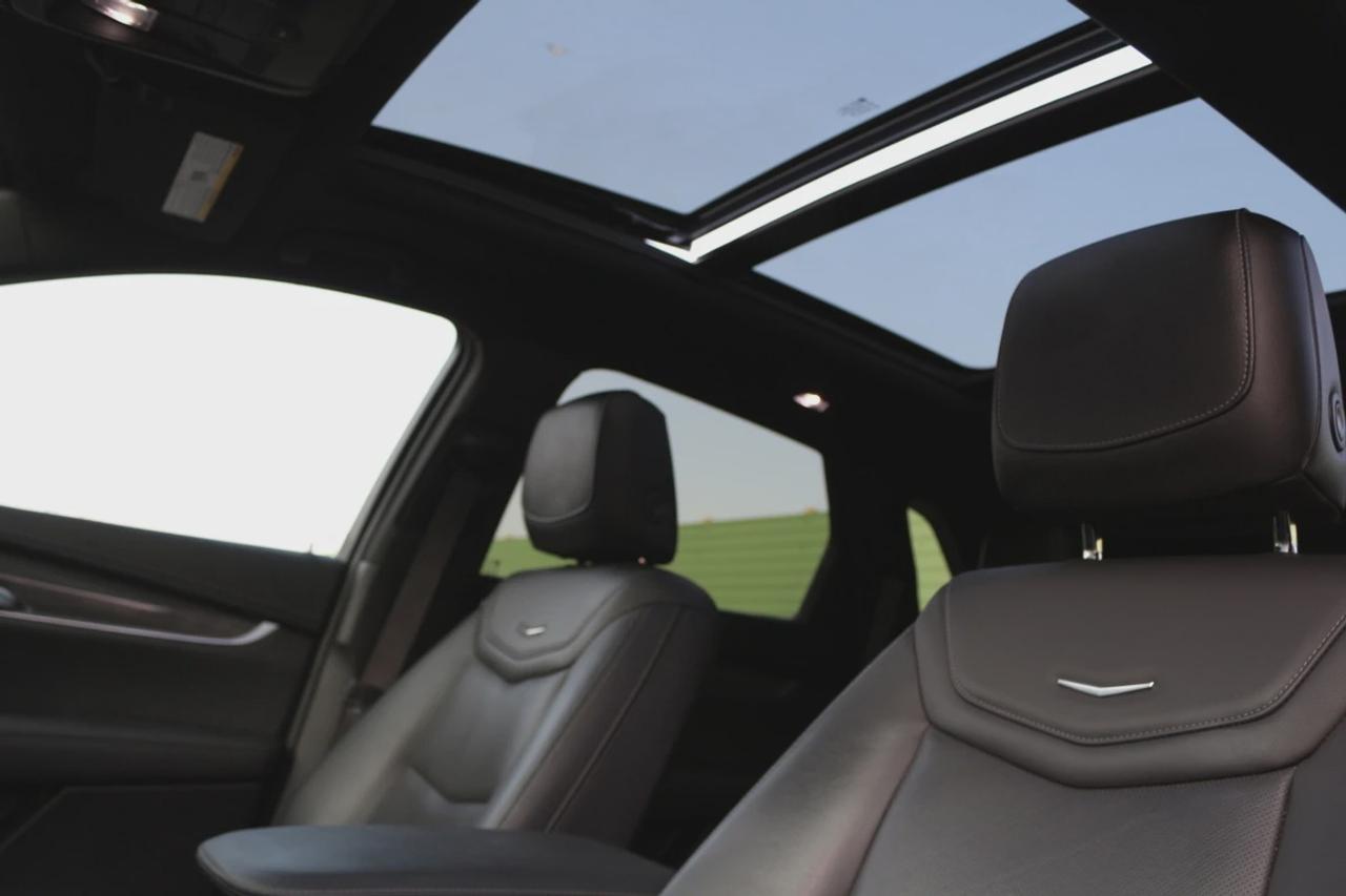2023 Cadillac XT5 Sport Photo