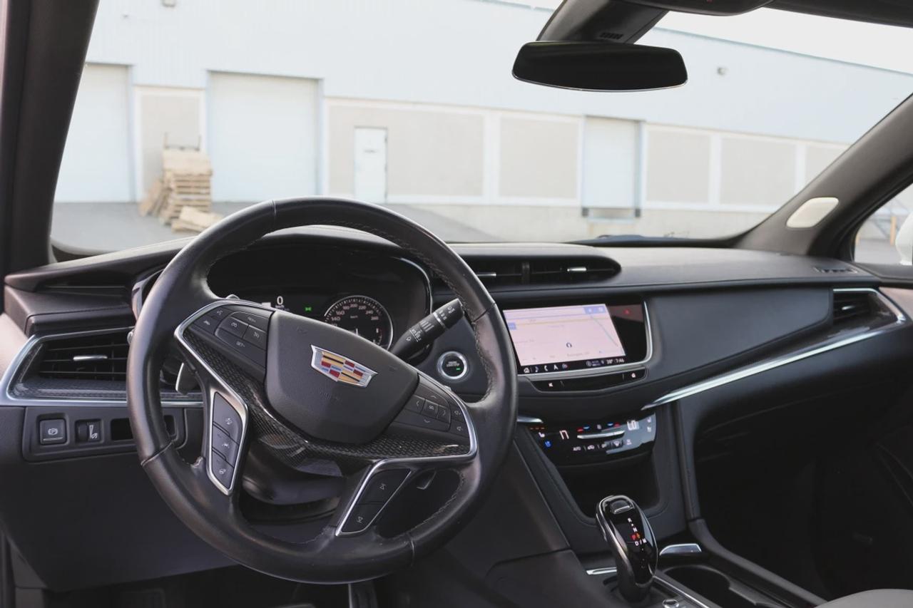 2023 Cadillac XT5 Sport Photo