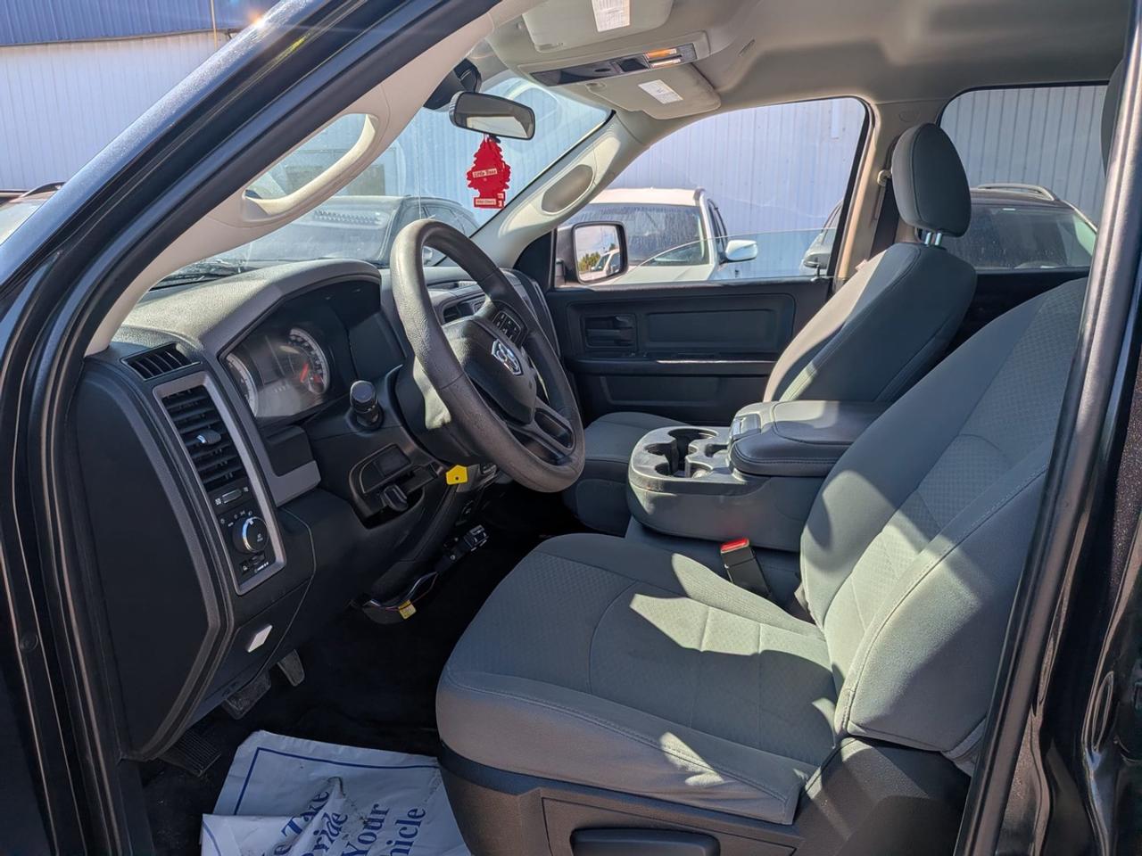 2018 RAM 1500 Express Photo
