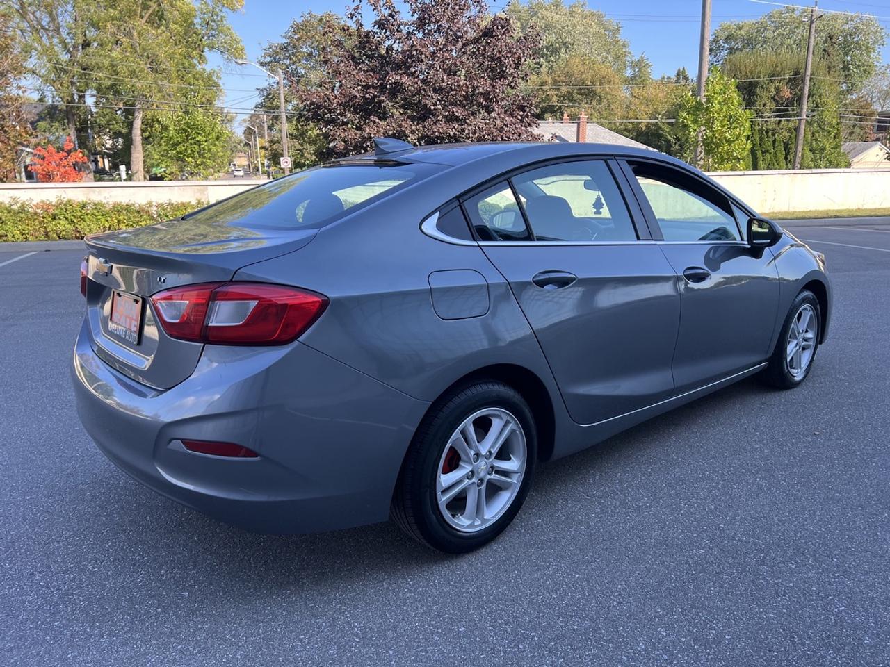 2018 Chevrolet Cruze LT Photo