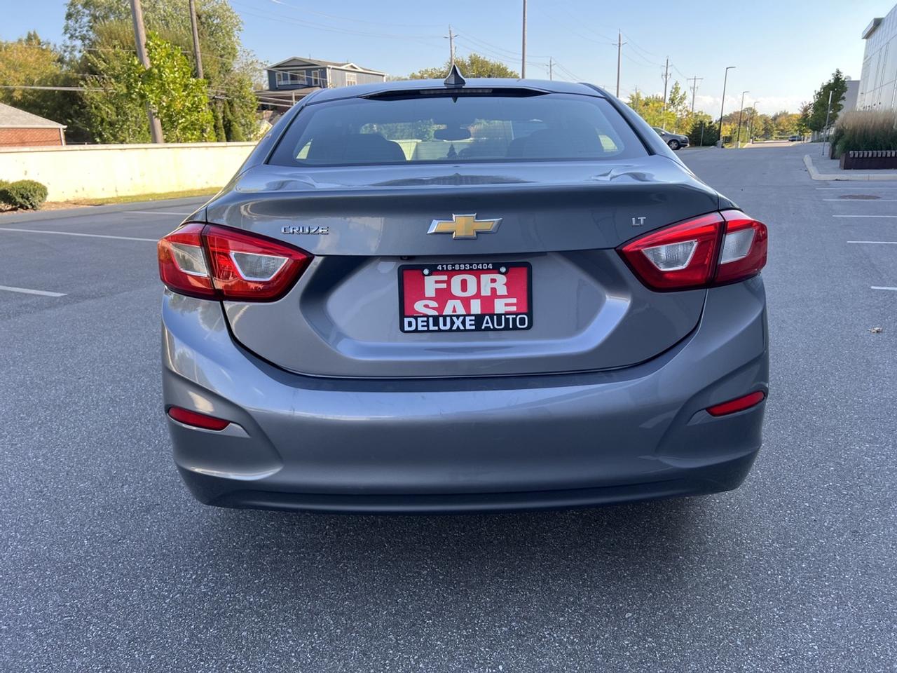 2018 Chevrolet Cruze LT Photo