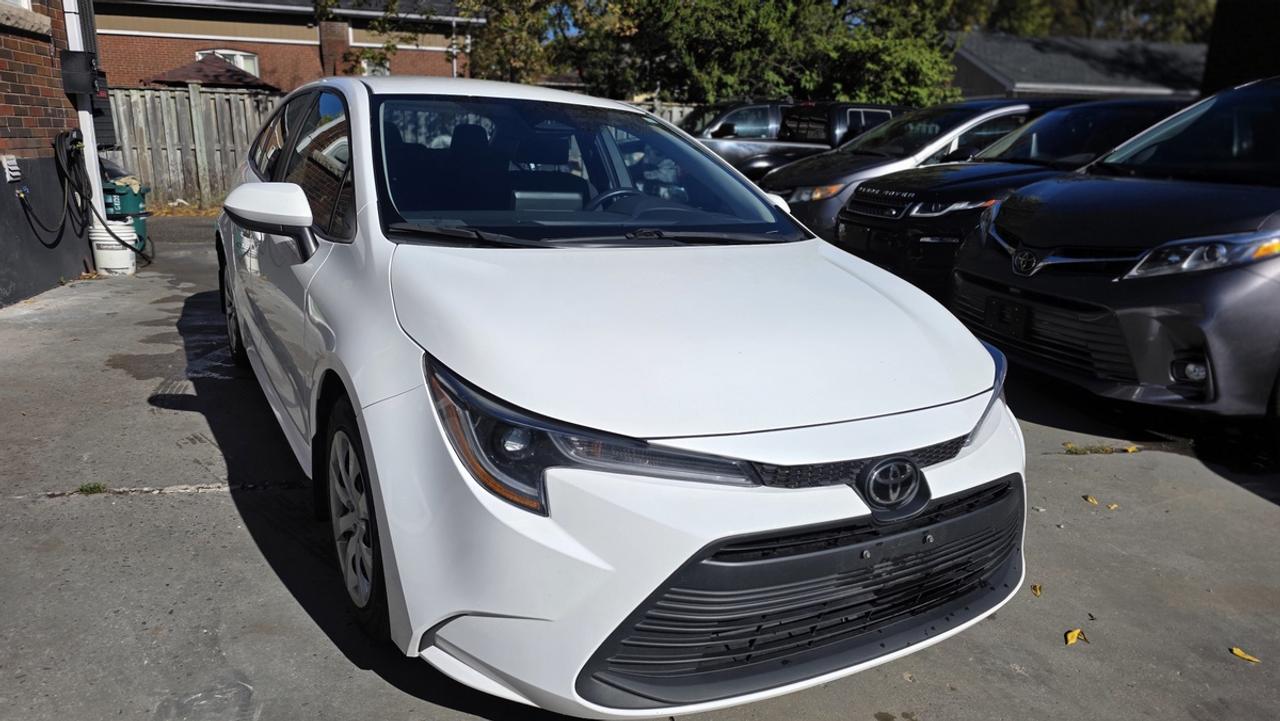 2023 Toyota Corolla LE Photo