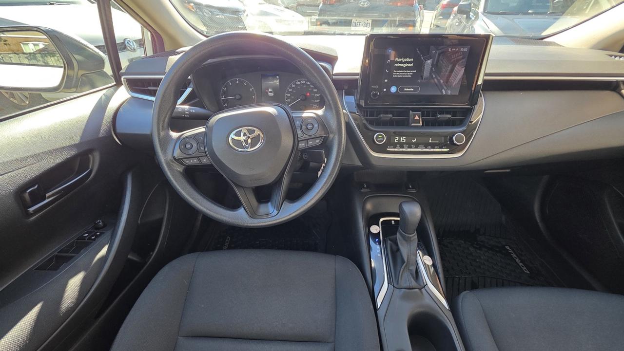 2023 Toyota Corolla LE Photo