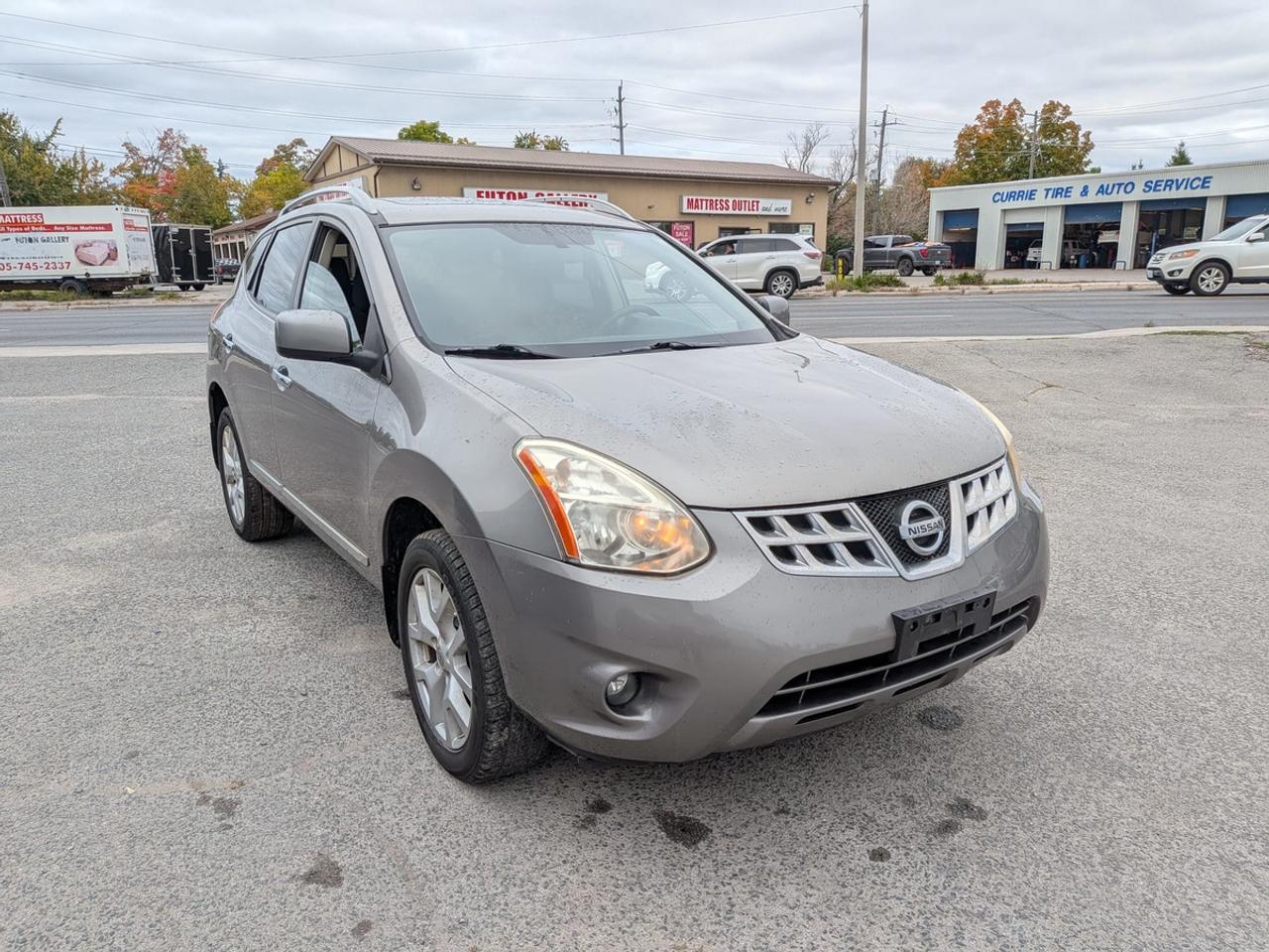 2013 Nissan Rogue SV Photo