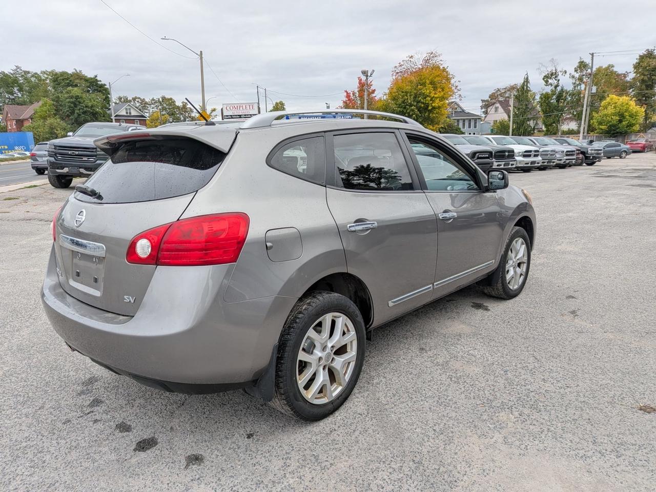 2013 Nissan Rogue SV Photo