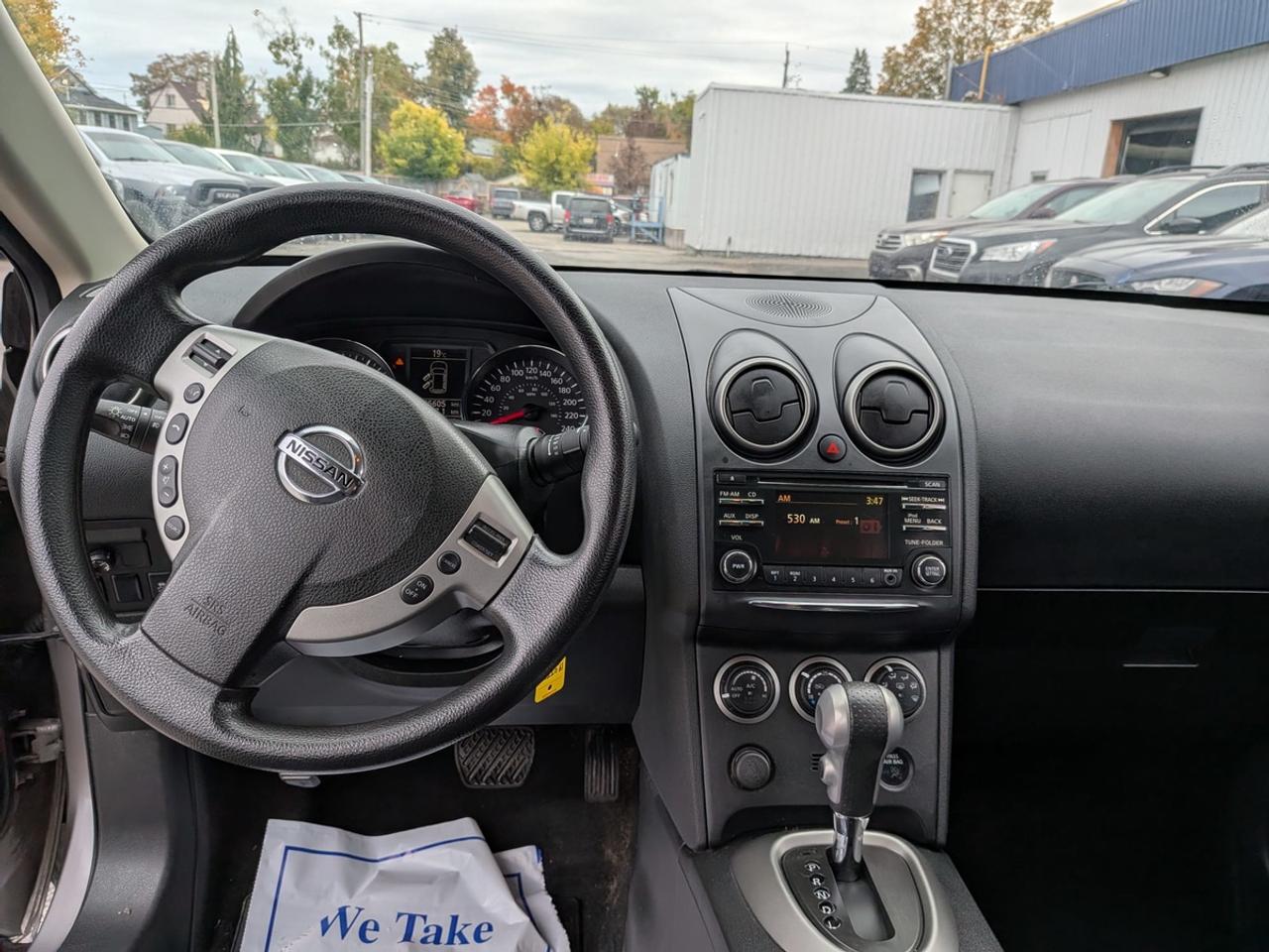 2013 Nissan Rogue SV Photo