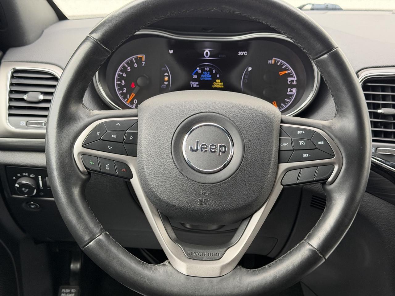 2019 Jeep Grand Cherokee 4X4 LAREDO/Blind Spot Detect/Back up Camera! Photo