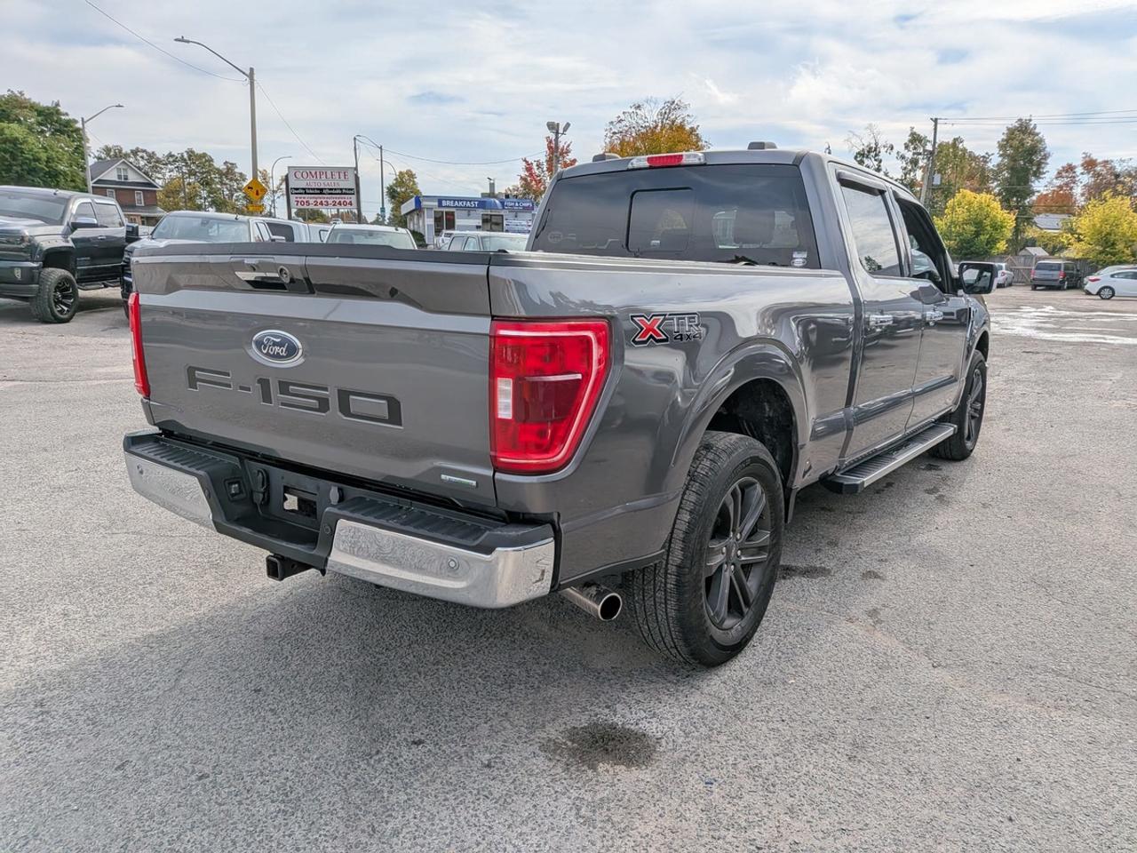 2023 Ford F-150 XLT Photo