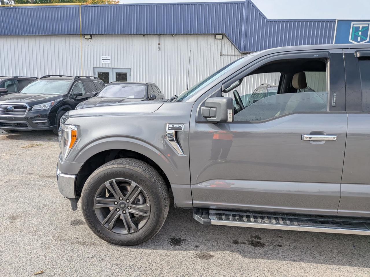2023 Ford F-150 XLT Photo