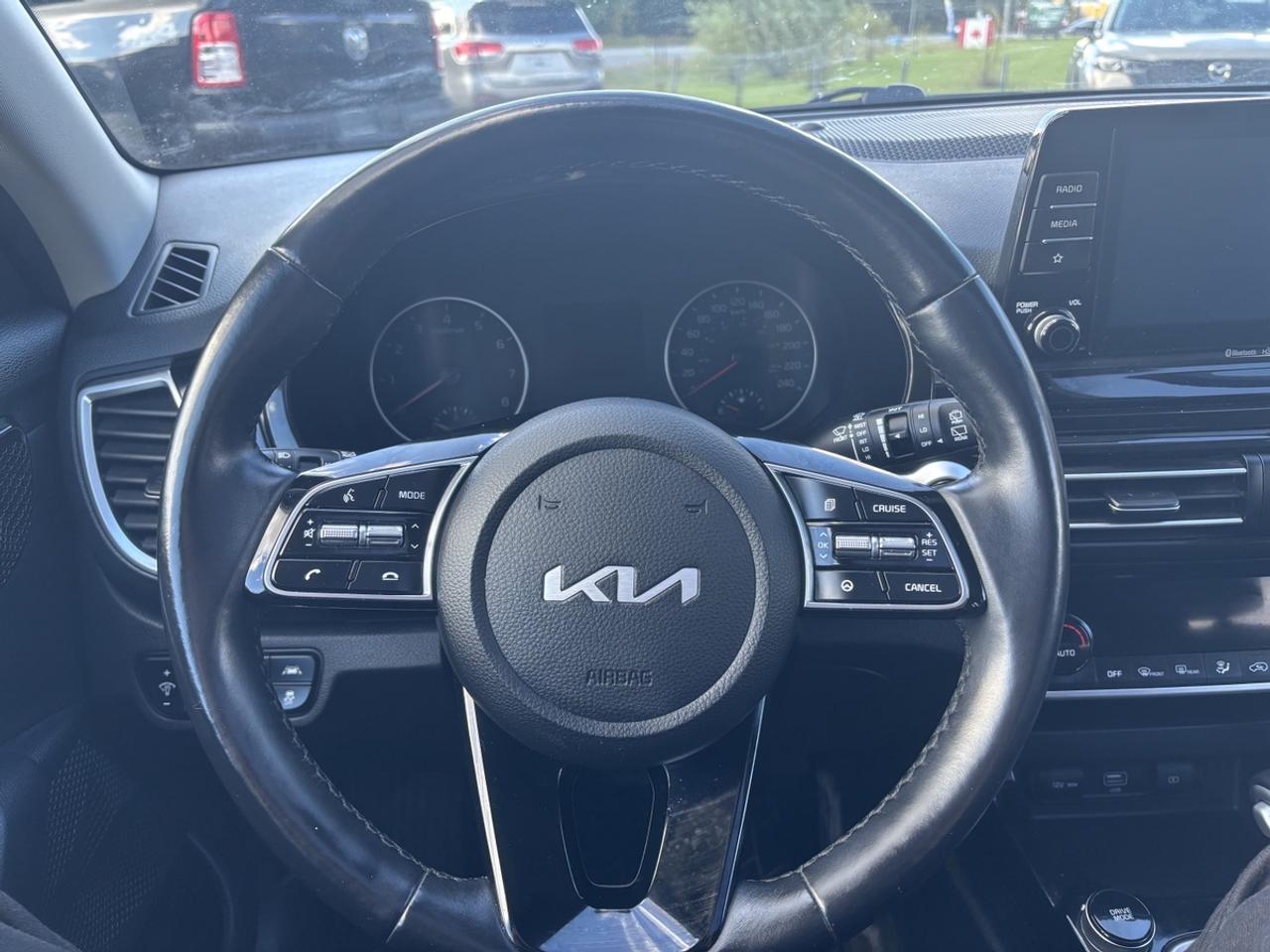 2022 Kia Seltos S Photo