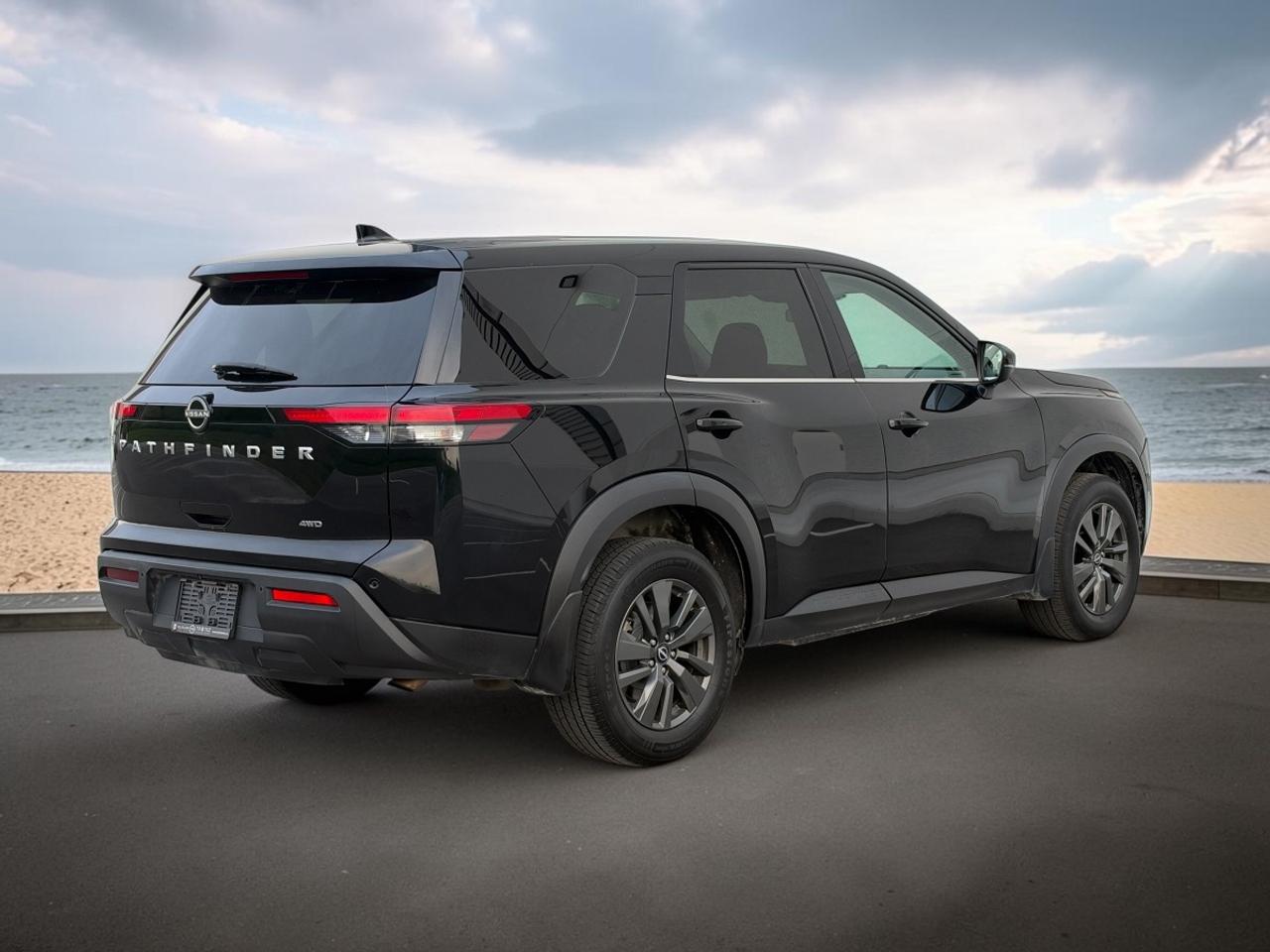 2022 Nissan Pathfinder S/AWD/ACC/BSM/CarPlay Photo