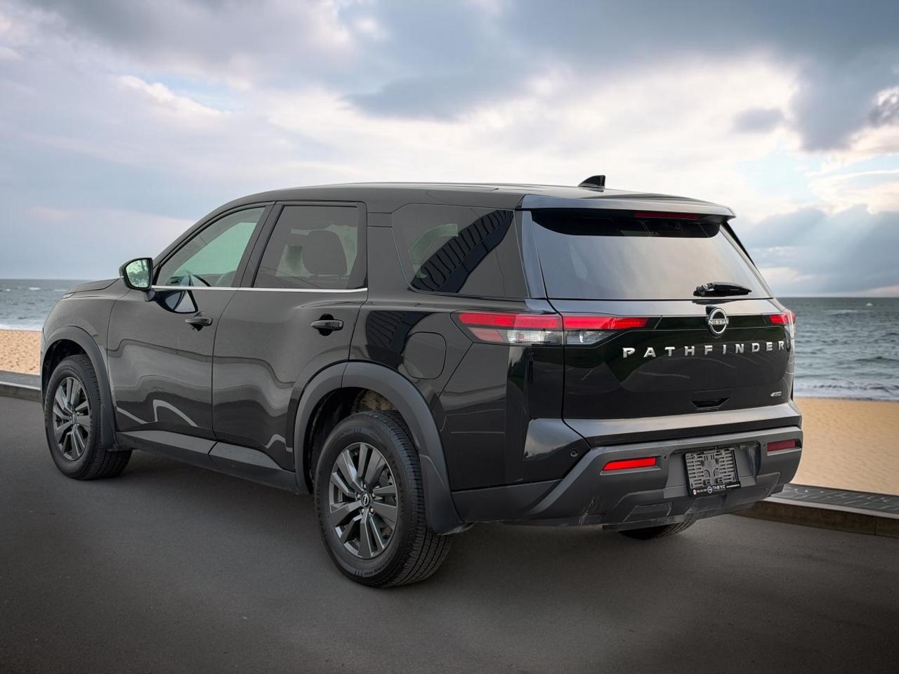 2022 Nissan Pathfinder S/AWD/ACC/BSM/CarPlay Photo