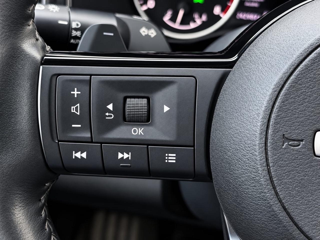 2022 Nissan Pathfinder S/AWD/ACC/BSM/CarPlay Photo
