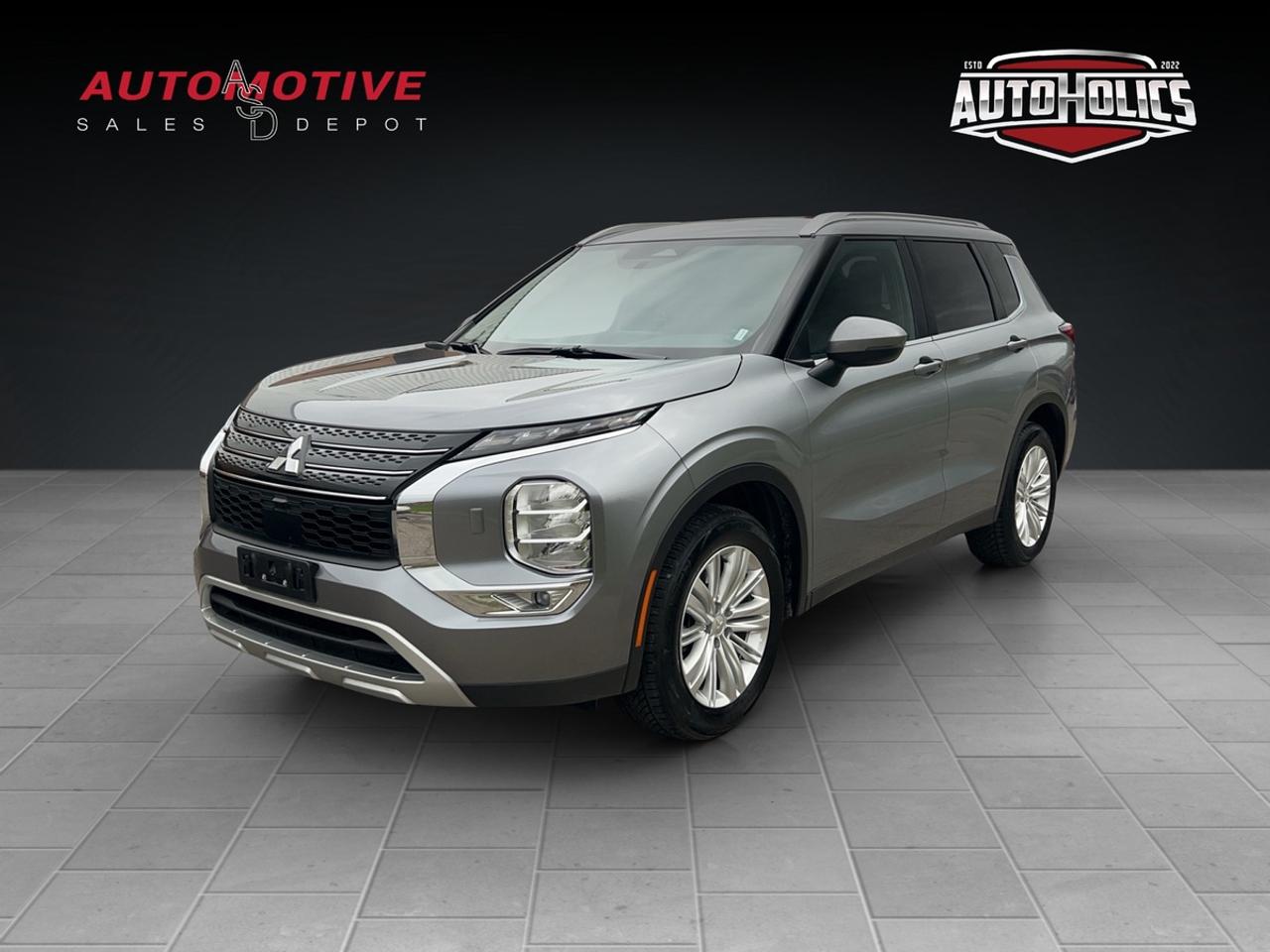 2024 Mitsubishi Outlander SE Photo